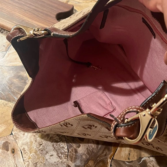 Dooney & Bourke tote - Picture 4 of 4